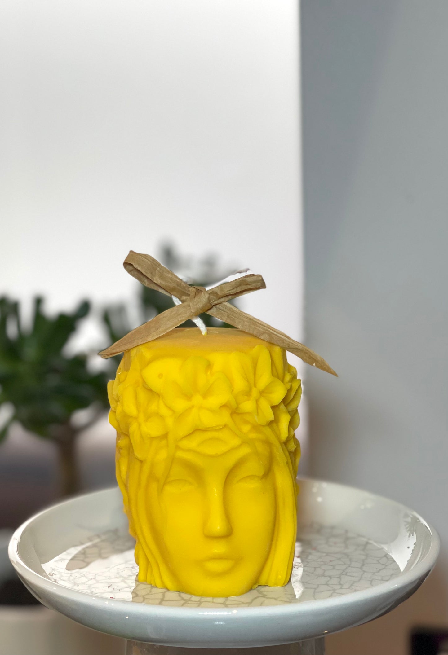 Caramel & Basil Vanilla lightly scented pillar candle